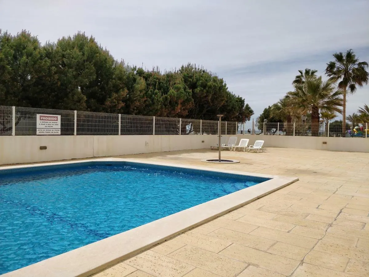 Oceanides Beachfront Apartments Quarteira